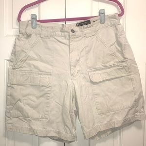 Eddie Bauer White Cargo Shorts Men’s 34